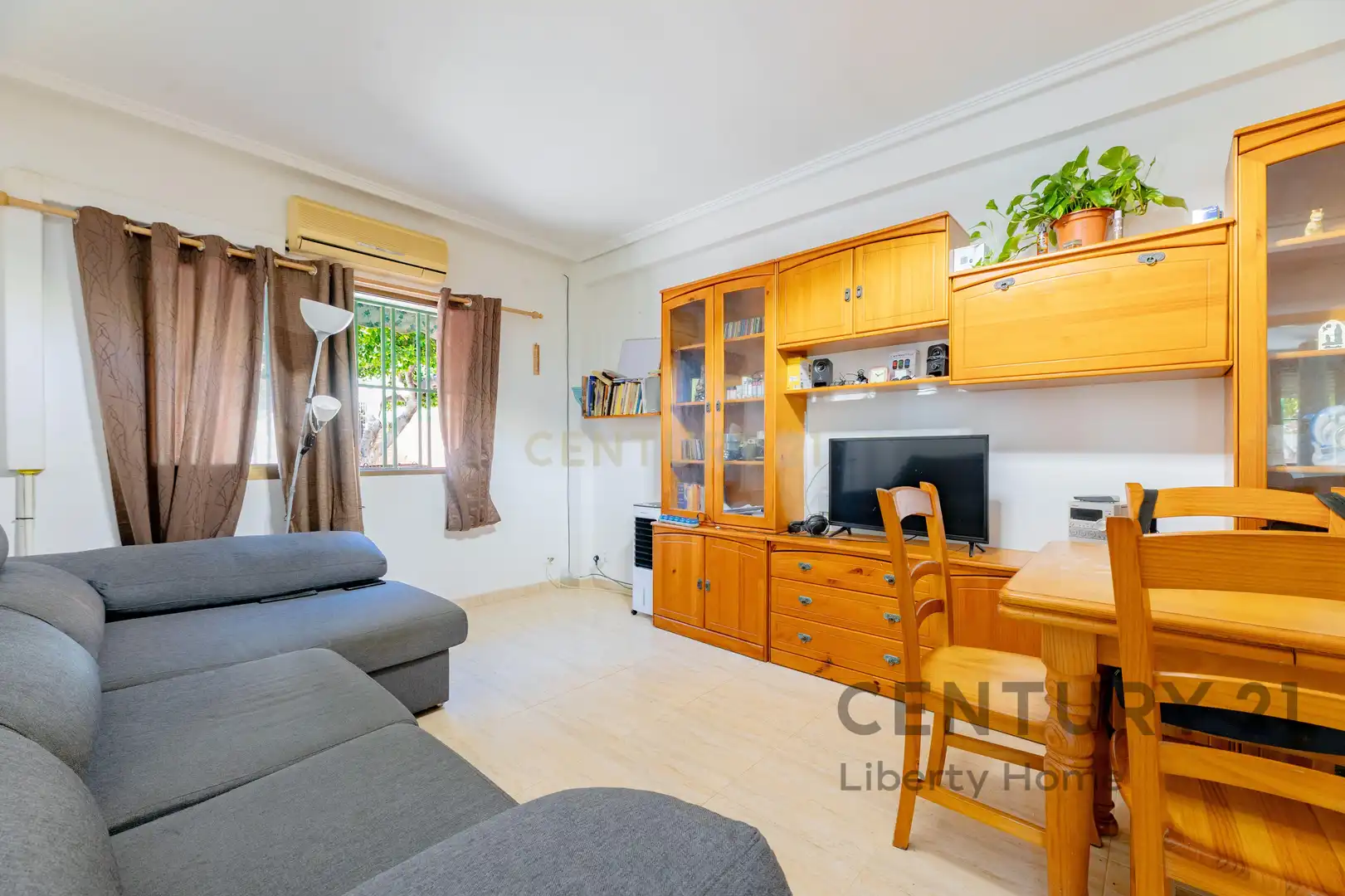 Sala d'estar de Planta baixa en venda en Cullera amb Aire condicionat i Alarma