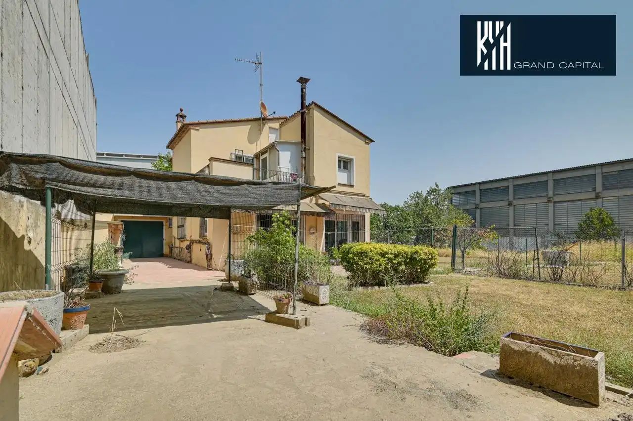 Casa amb terrassa en venda a Carrer SARRIA DALT, imagen 2