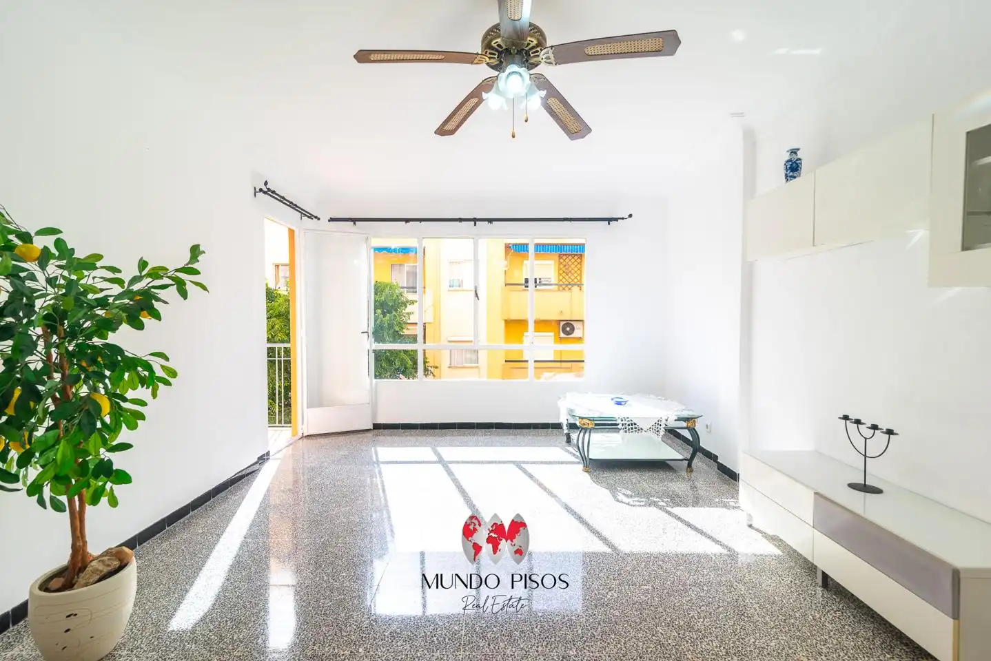 Sala d'estar de Pis en venda en  Palma de Mallorca amb Terrassa