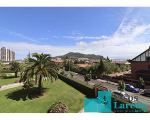 Jardí de Pis de lloguer en Laredo amb Terrassa