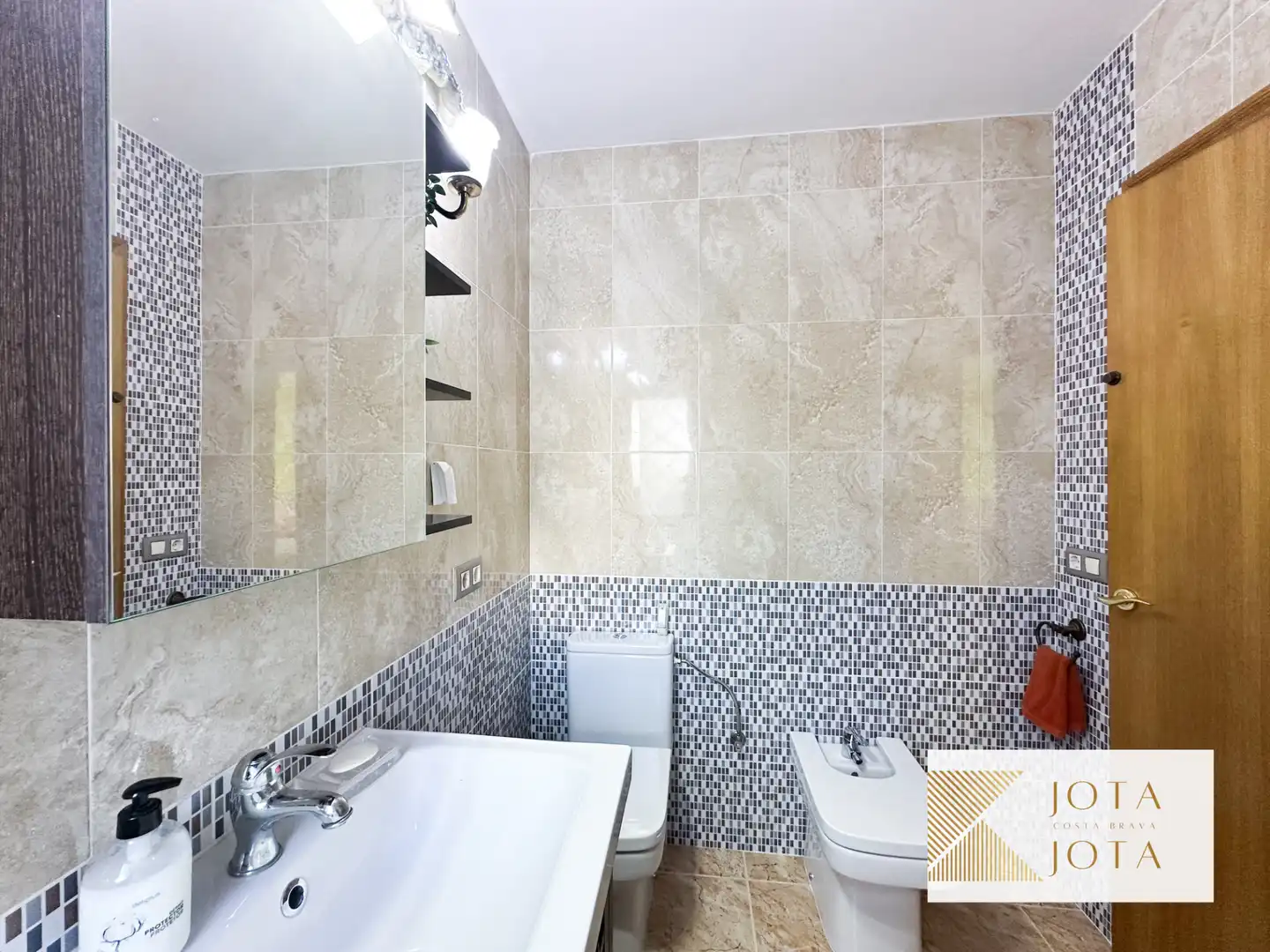 House with pool for sale in Sils, imagen 19