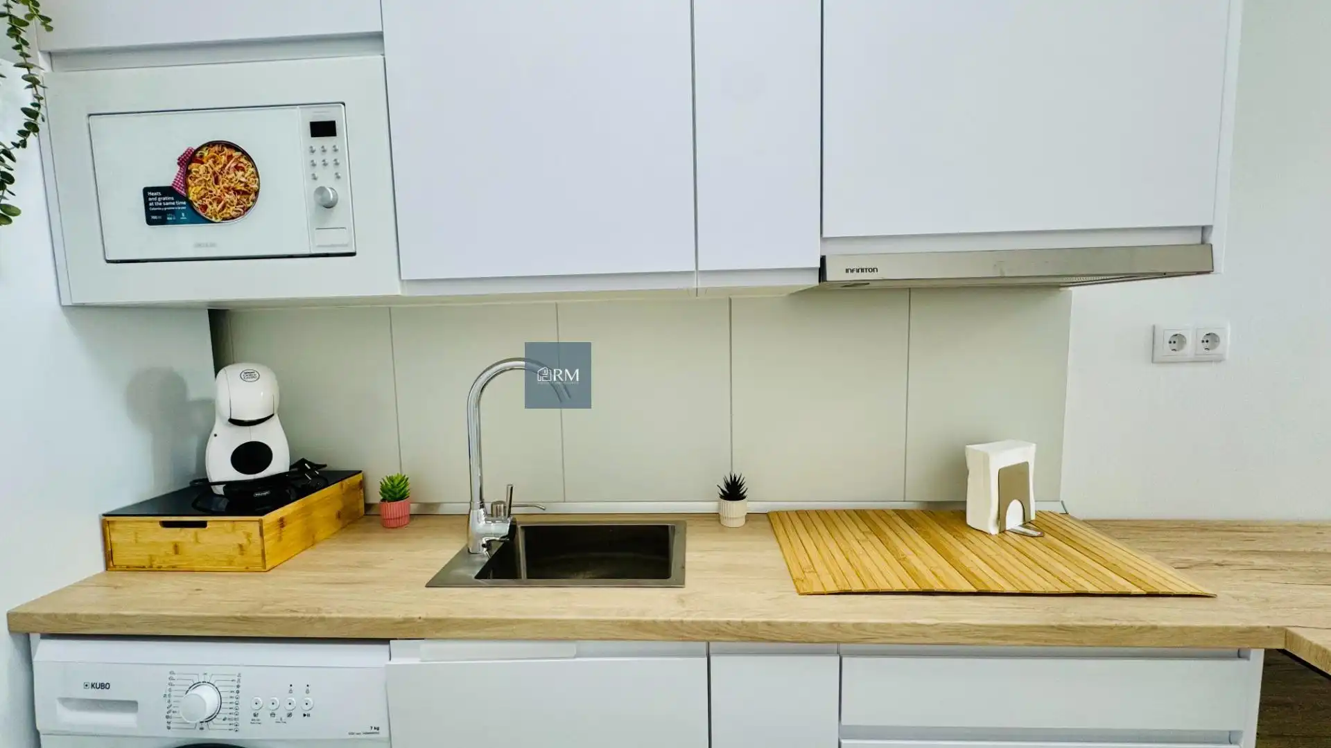 Cocina de Apartamento de alquiler en Sanlúcar de Barrameda con Aire acondicionado, Amueblado y Balcón