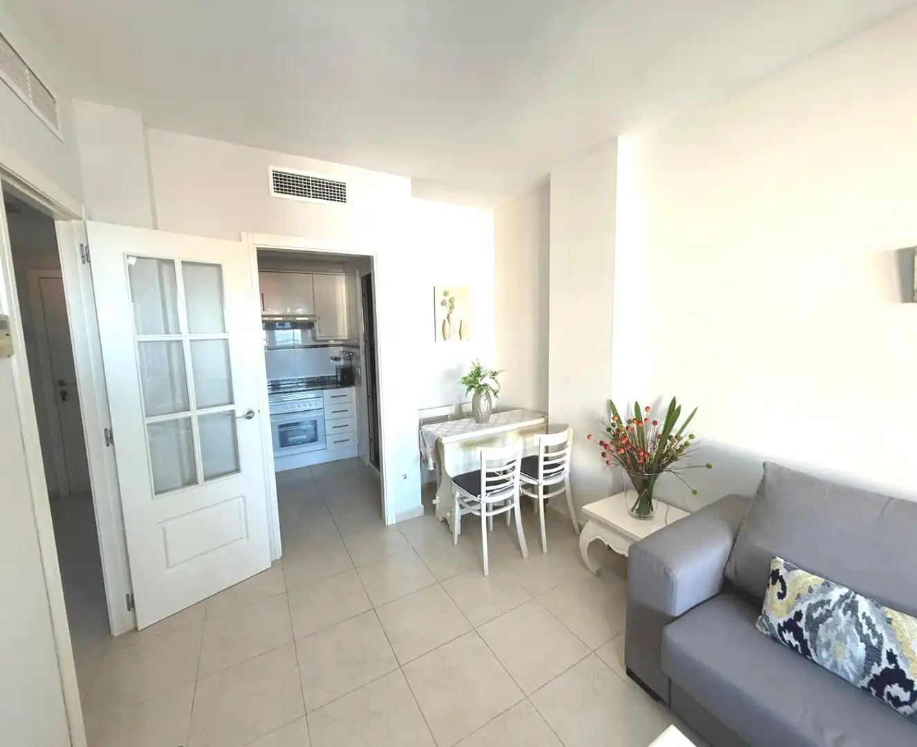 Living room of Apartments for sale in Calpe / Calp  with Air Conditioner, Heating and Private garden
