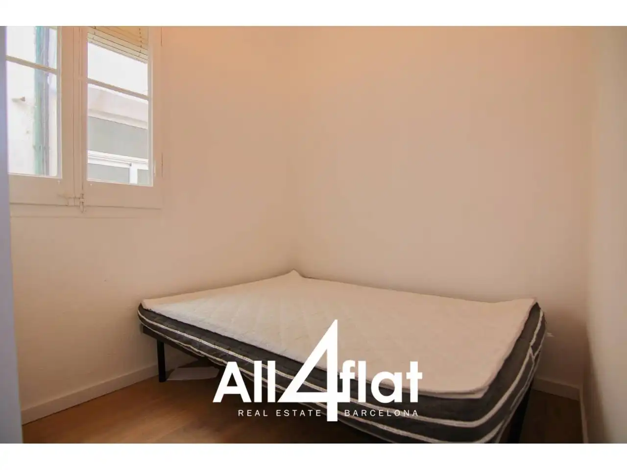 Schlafzimmer von Wohnung zur Miete in Barcelona mit Heizung, Möbliert und Alarm