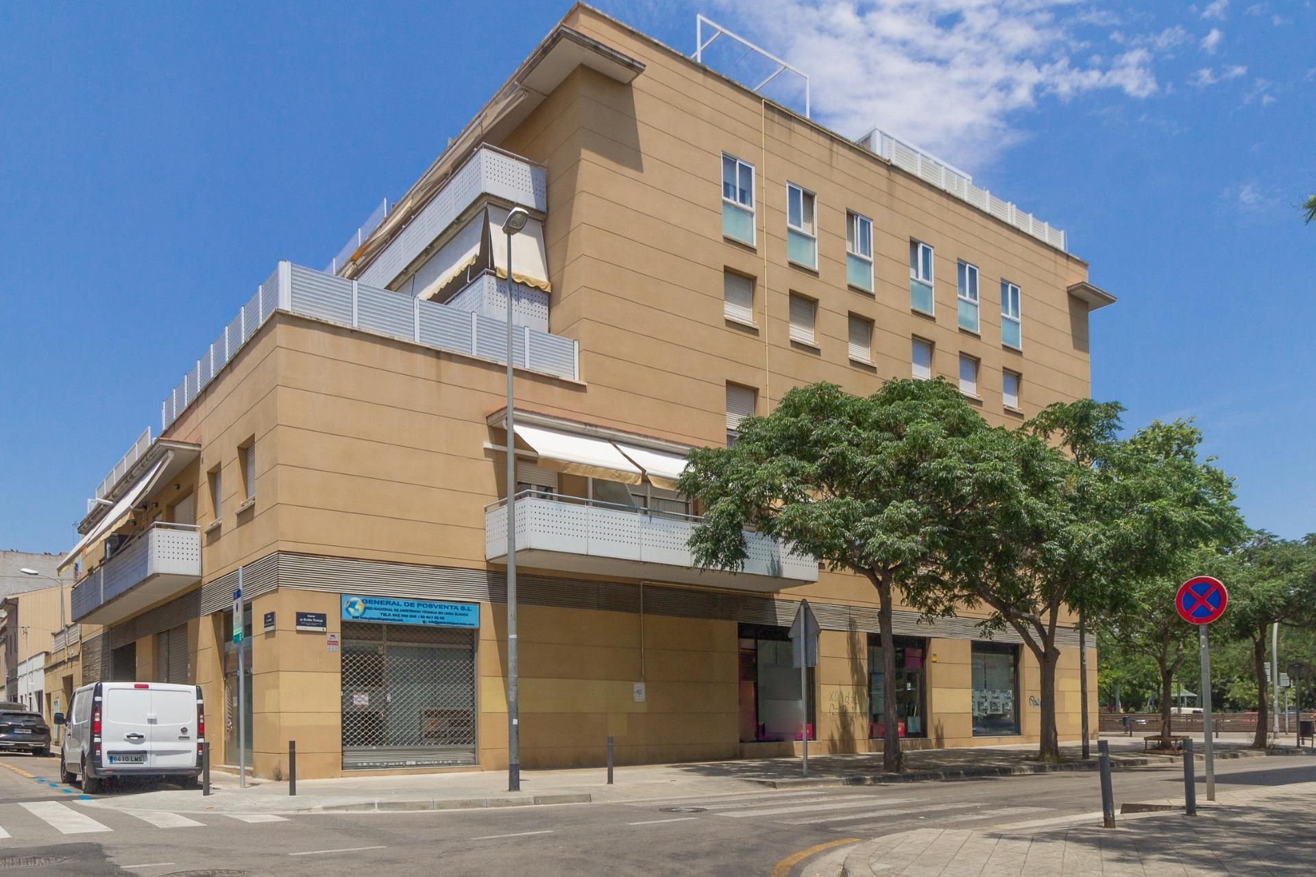 Vista exterior de Pis en venda en Viladecans amb Aire condicionat, Calefacció i Terrassa