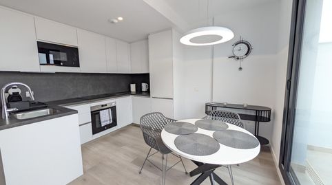 Foto 4 de Piso de alquiler en Loma de los Riscos, Torremolinos