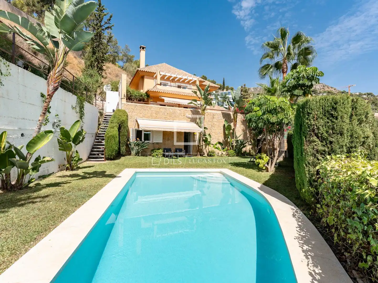 Chalet con terraza en venta en Este