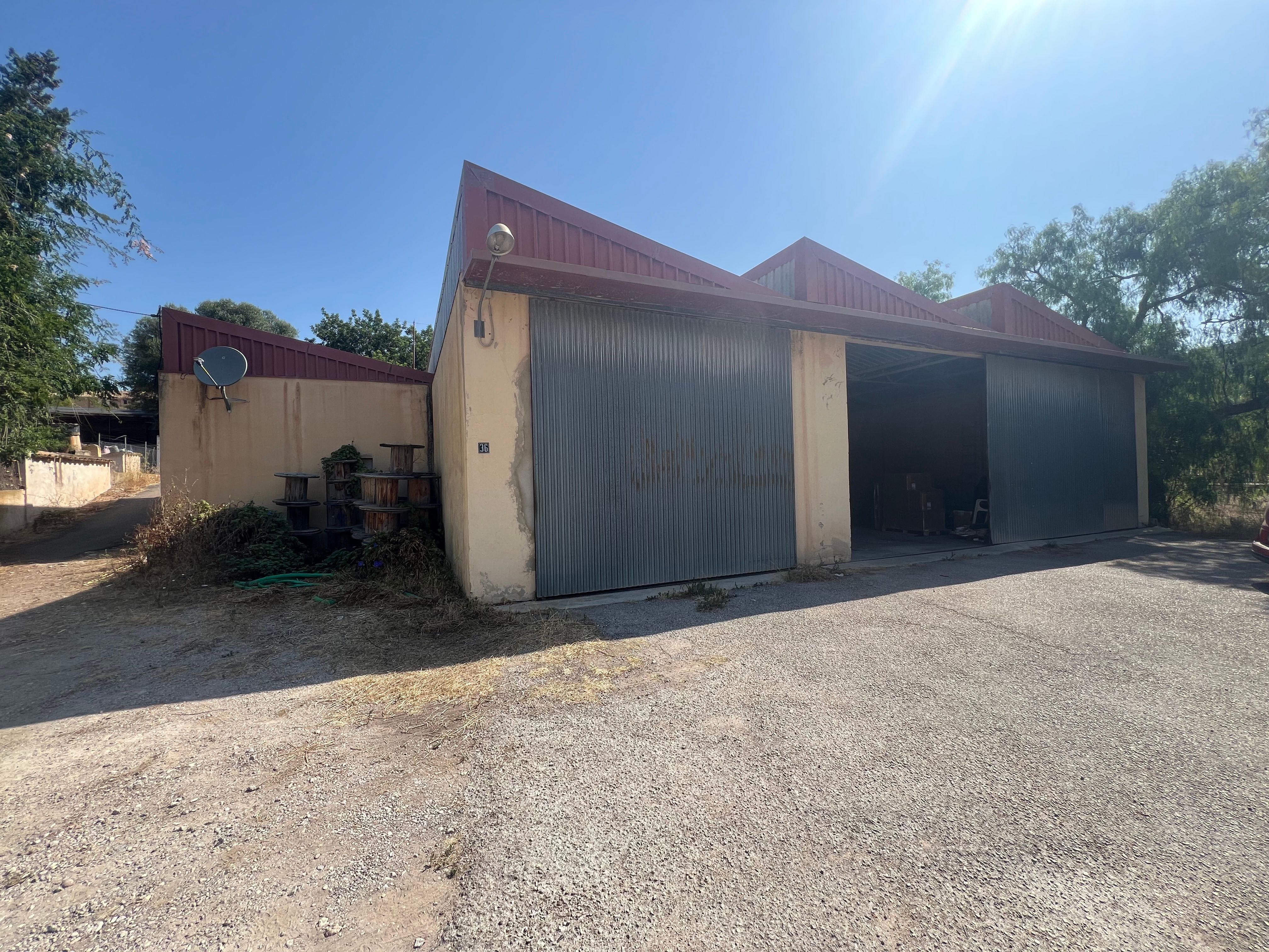 Exterior view of Industrial buildings to rent in Andratx