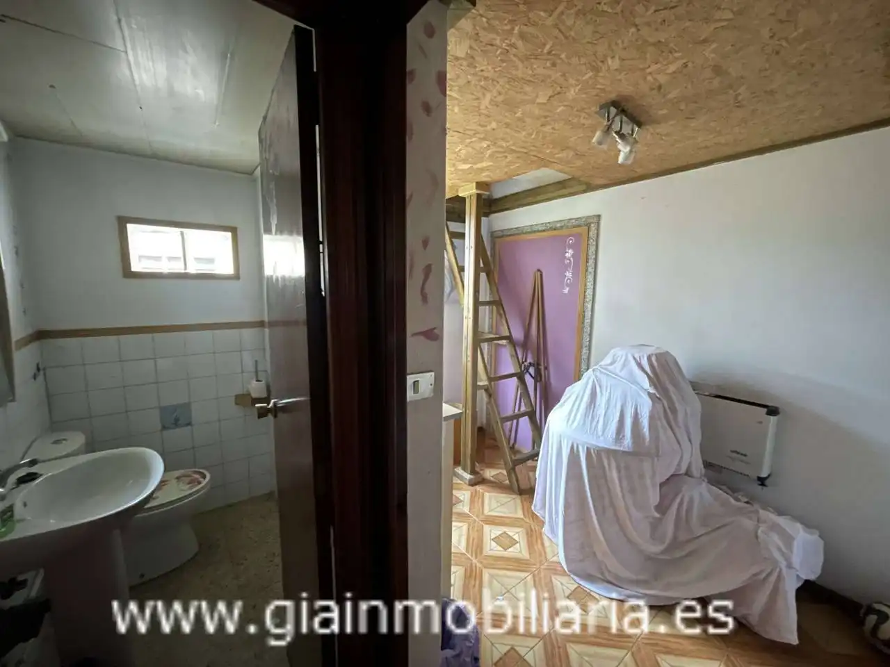 Habitación de Local de alquiler en Mos