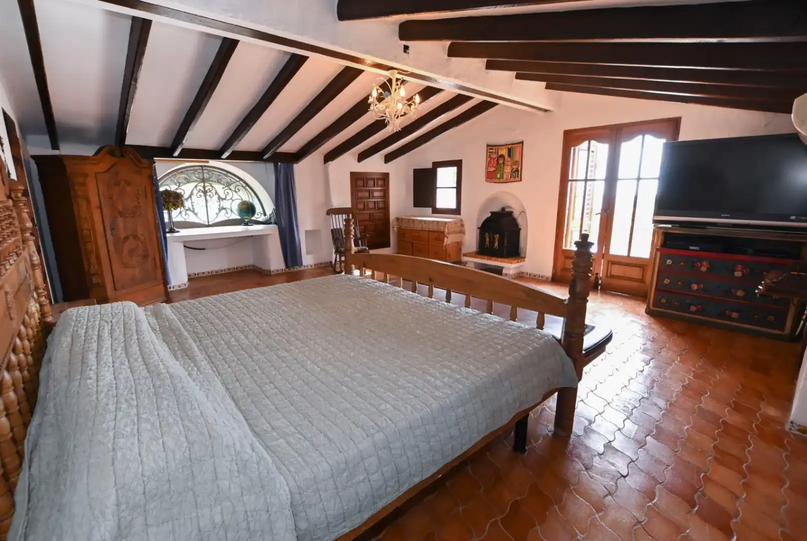 Country homes for sale in Canuta