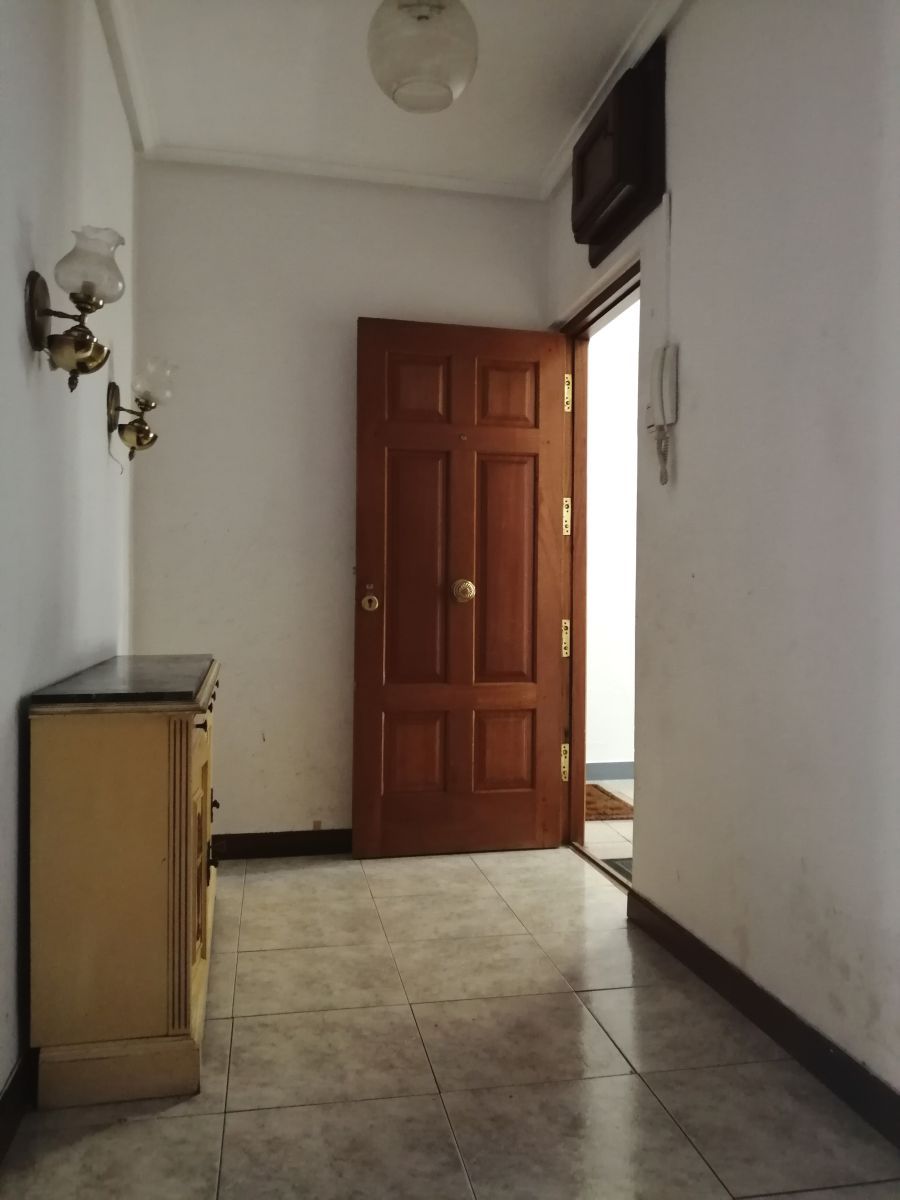 Flat for sale in Torrelavega   with Heating