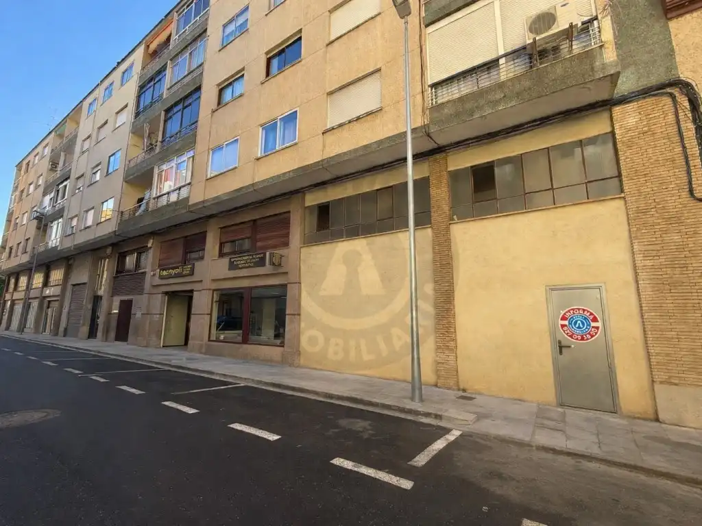 Local comercial en venta en Calle Medico Sorapan 27, imagen 16