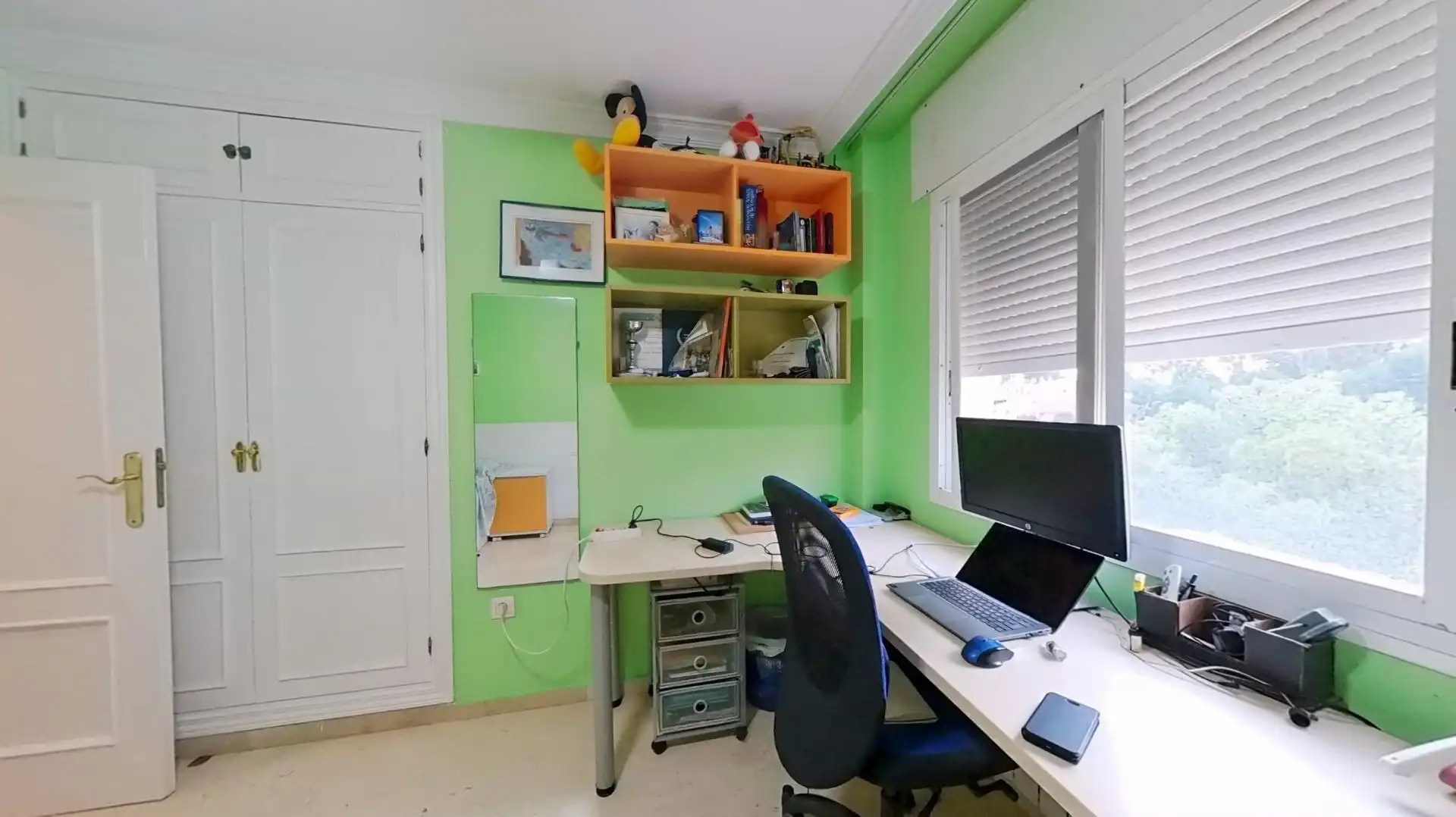 Wohnung zum Verkauf in Málaga mit Klimaanlage, Privatgarten und Terrasse