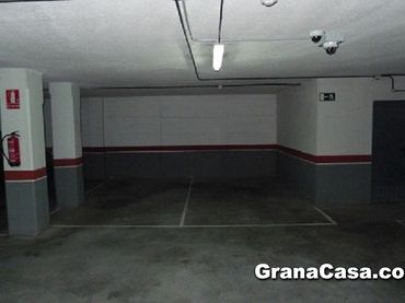 Einzelparkplatz mit Aufzug zur Miete in Fray Luis de Granada
