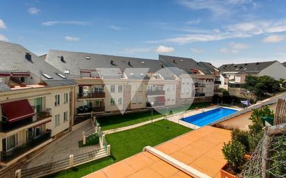 Schwimmbecken von Wohnung zum verkauf in Alpedrete mit Terrasse