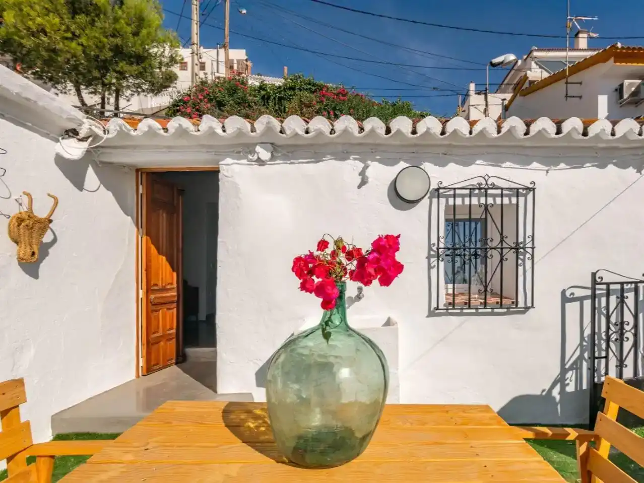 Exterior view of Detached homes for rent in Moclinejo