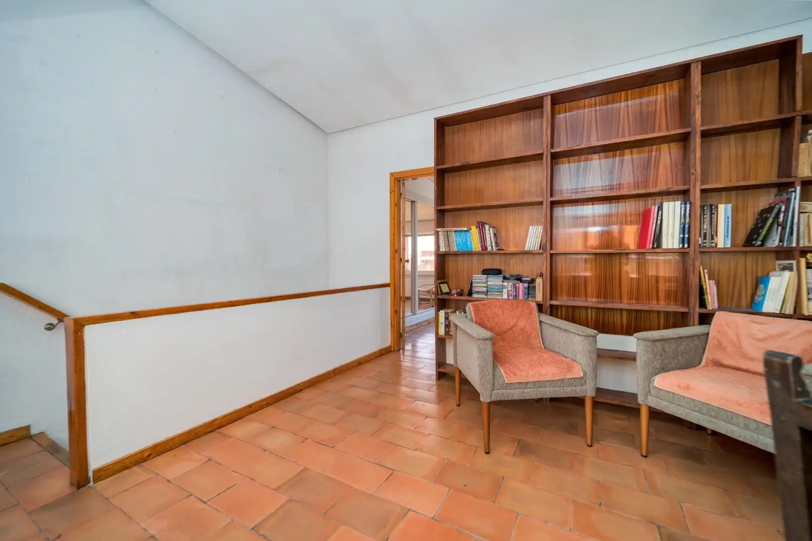 Living room of Detached homes for sale in Pozuelo de Alarcón  with Air Conditioner, Heating and Private garden