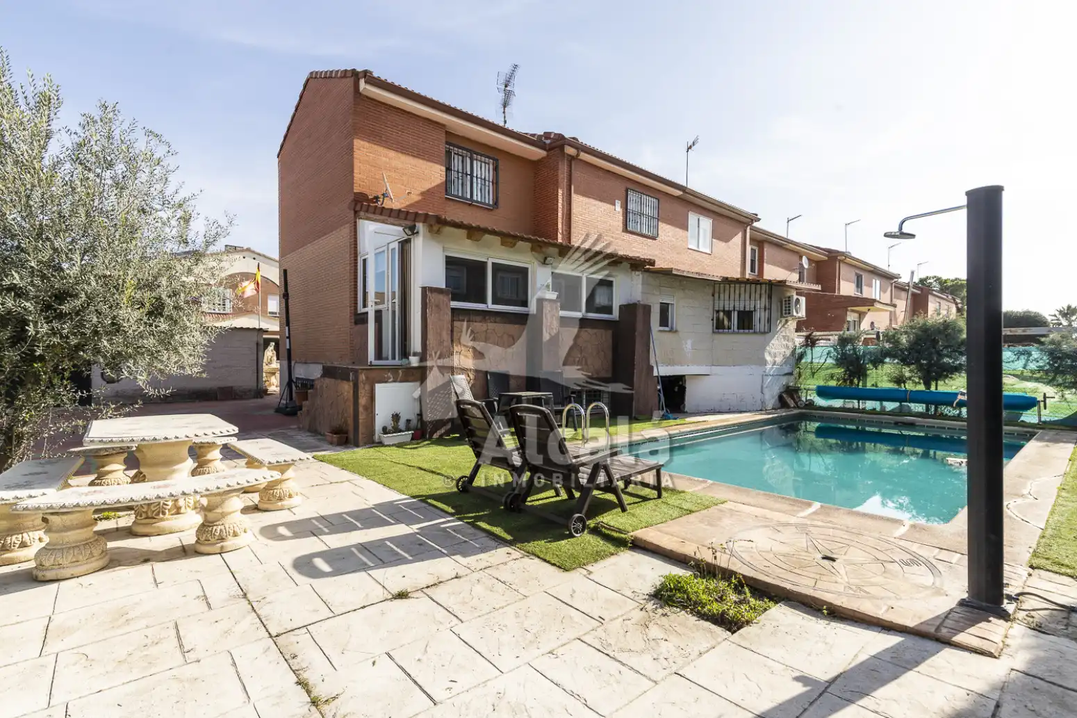 Jardín de Casa adosada en venta en Azuqueca de Henares con Aire acondicionado, Calefacción y Piscina