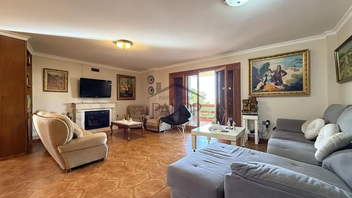 Sala de estar de Casa o chalet en venta en Carcaixent con Terraza y Piscina