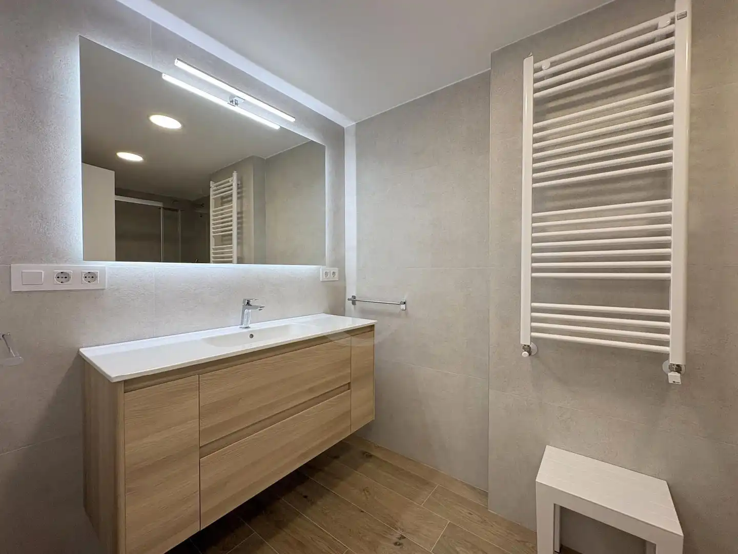 Baño de Piso en venta en Valencia con Aire acondicionado y Calefacción