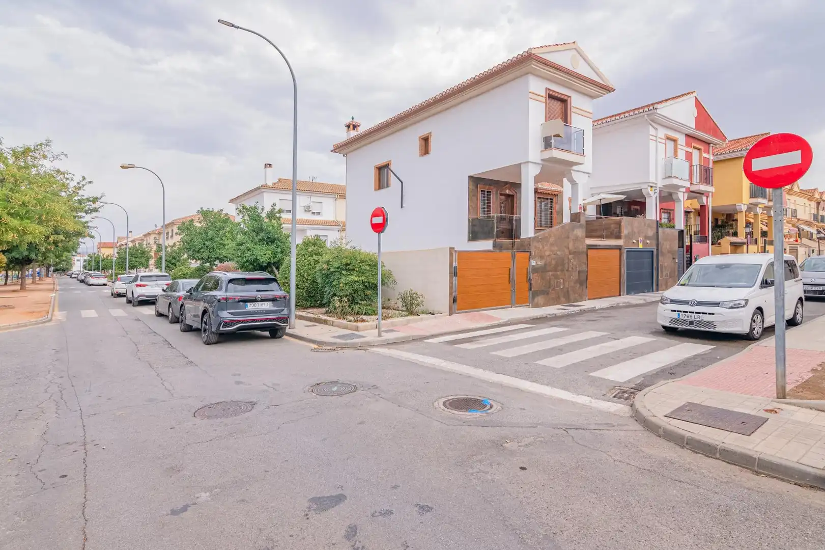 Vista exterior de Casa adosada en venta en Vegas del Genil con Aire acondicionado, Calefacción y Balcón