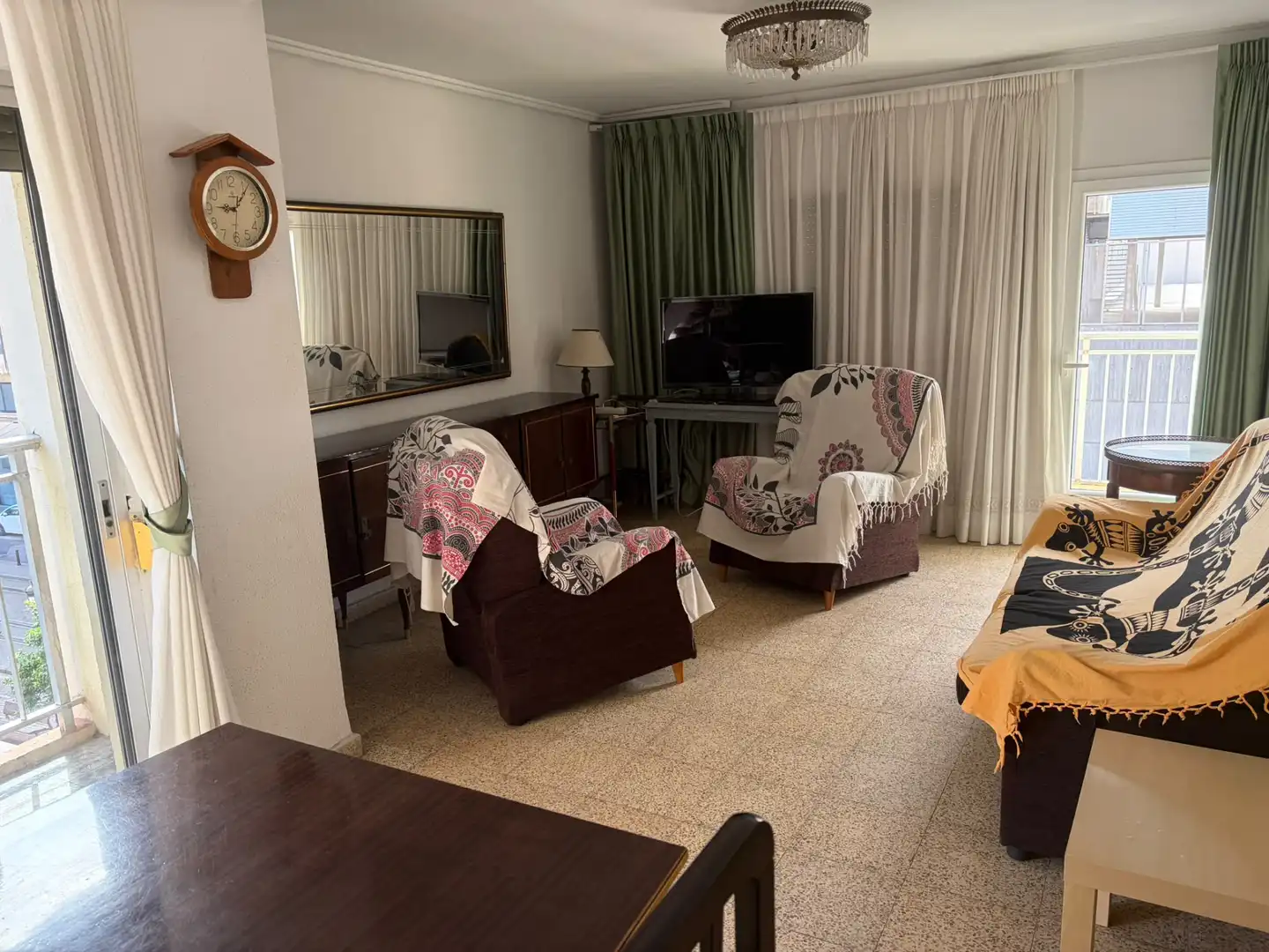 Apartamento con terraza en alquiler en Poblats Marítims