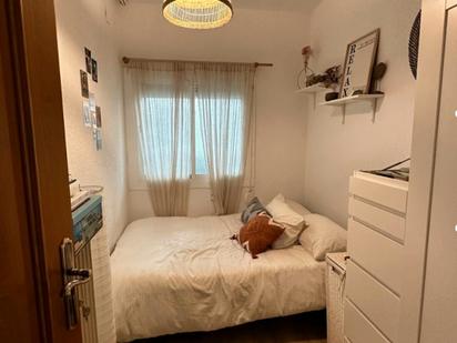 Bedroom of Flat to share in  Barcelona Capital  with Heating, Furnished and Washing machine