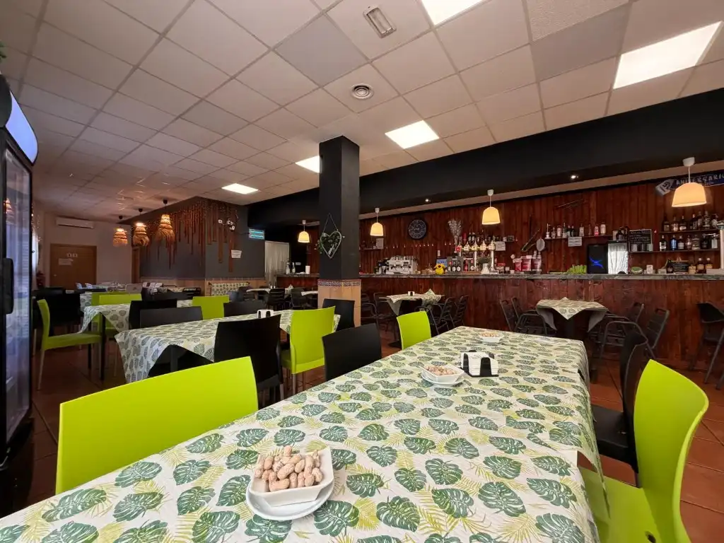 Business premises to rent in Calle Andernos Les Bains, imagen 32