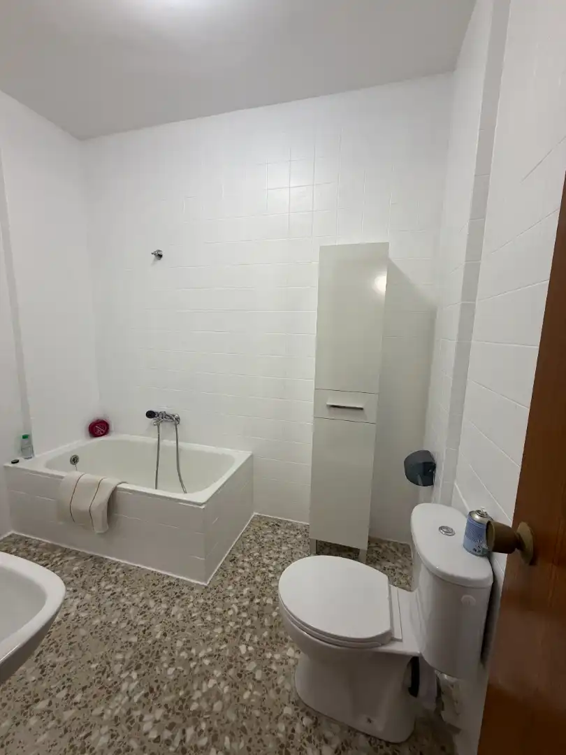 Bathroom of Flat for rent in Úbeda  with Furnished, Oven and Washing machine