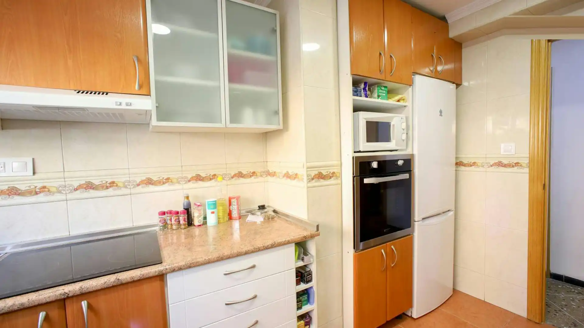 Kitchen of Flat for share in Valencia  with Washing machine and Pets allowed