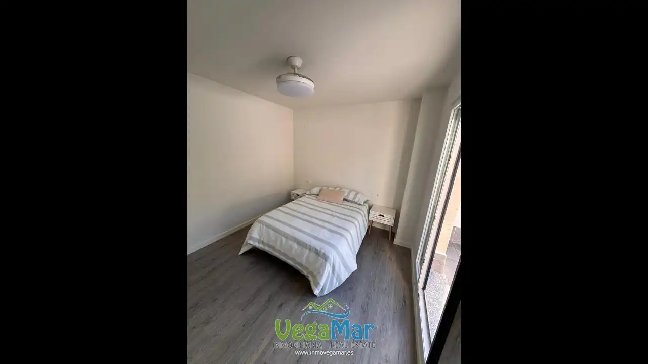 Schlafzimmer von Erdgeschoss zur Miete in Almuñécar mit Terrasse und Möbliert