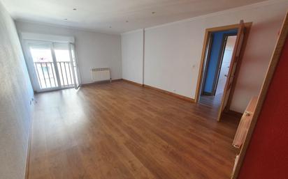 Living room of Flat for sale in Villamuriel de Cerrato  with Heating, Terrace and Storage room