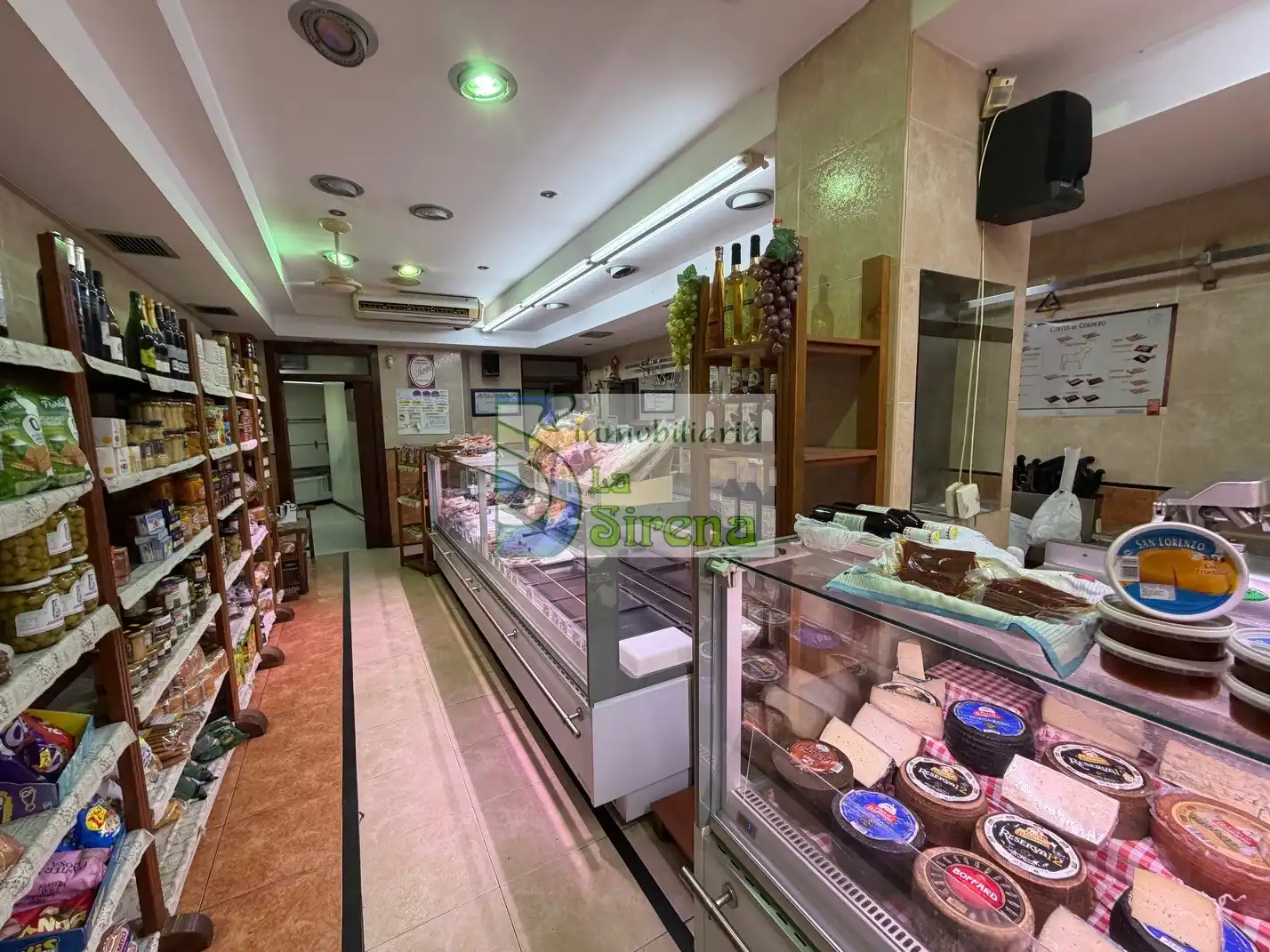Business premises for transfer in Calle Eladio Laredo 4, imagen 5