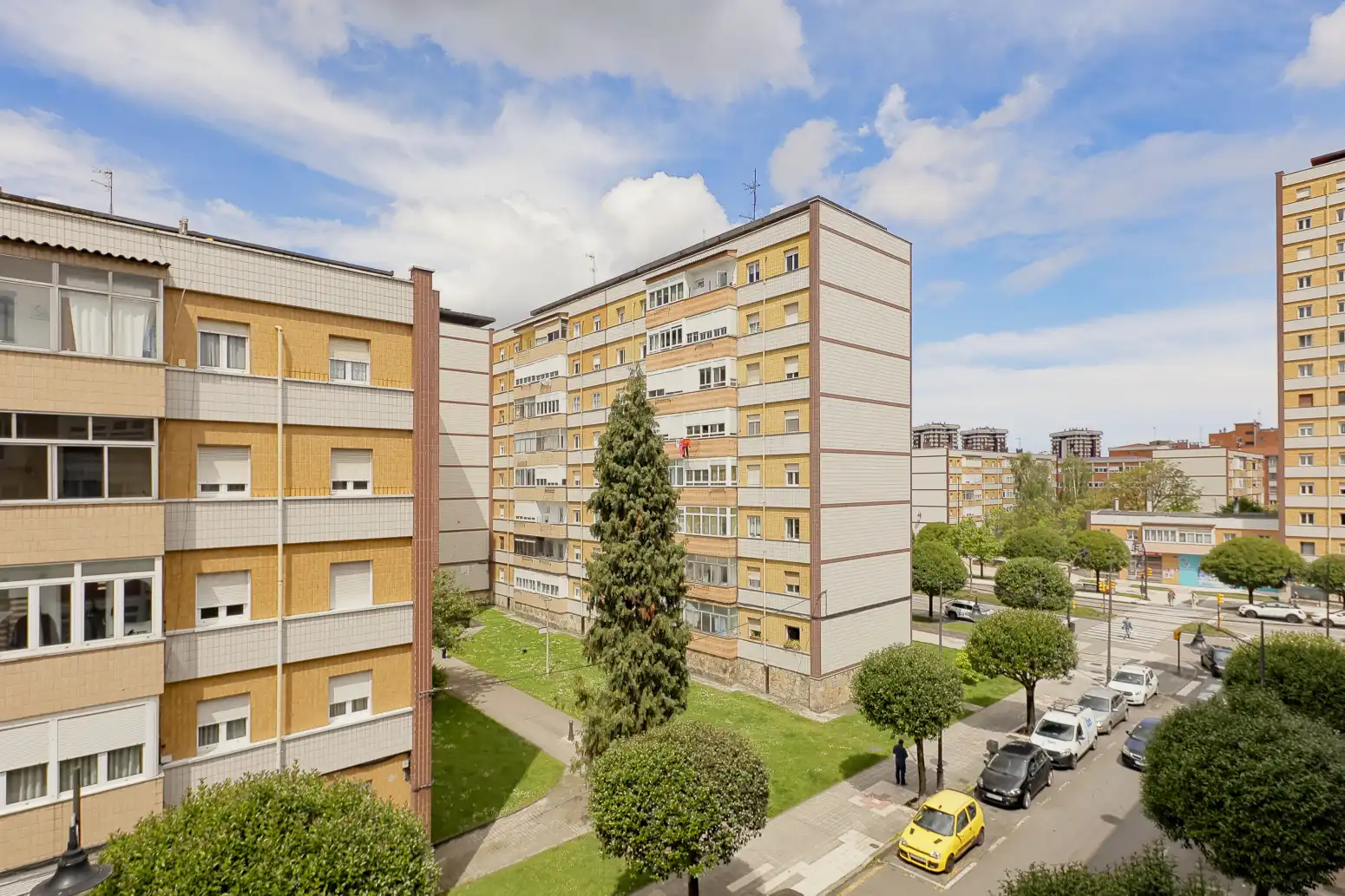 Vista exterior de Piso en venta en Gijón 
