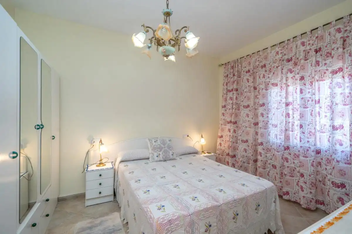 Dormitori de Casa o xalet en venda en Crevillent amb Aire condicionat, Calefacció i Jardí privat
