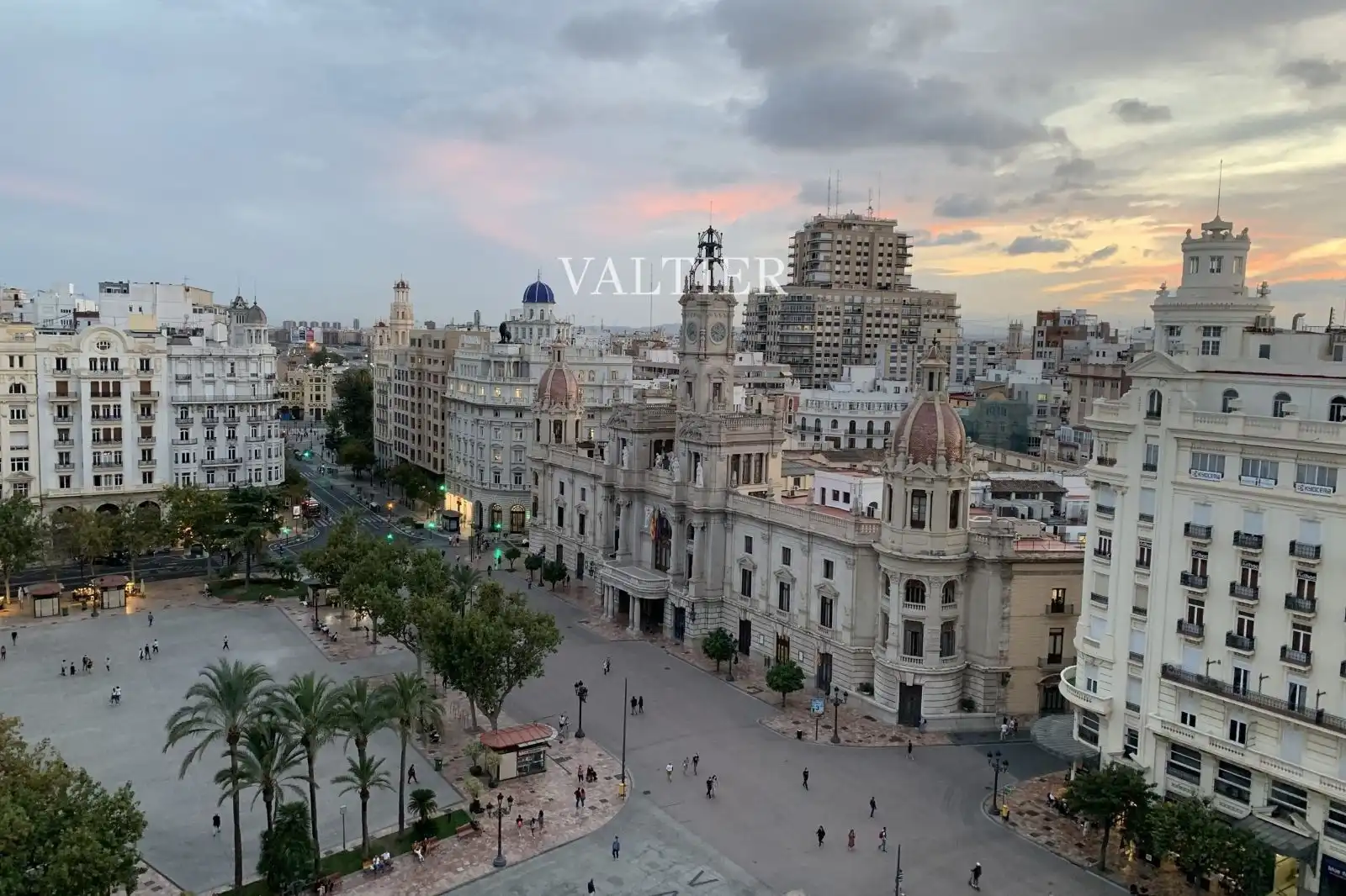 Residential land for sale in Carrer de Apelic