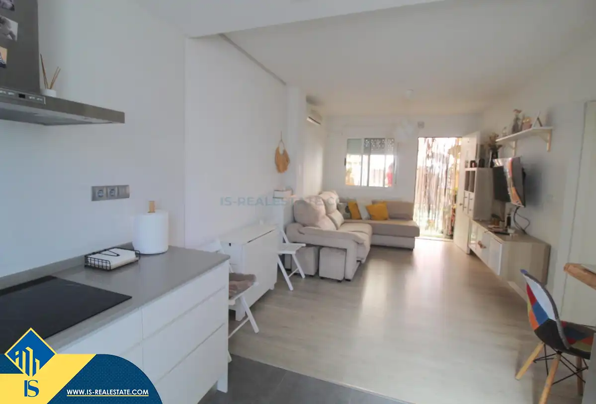 Sala de estar de Apartamento en venta en Torrevieja con Aire acondicionado, Calefacción y Terraza