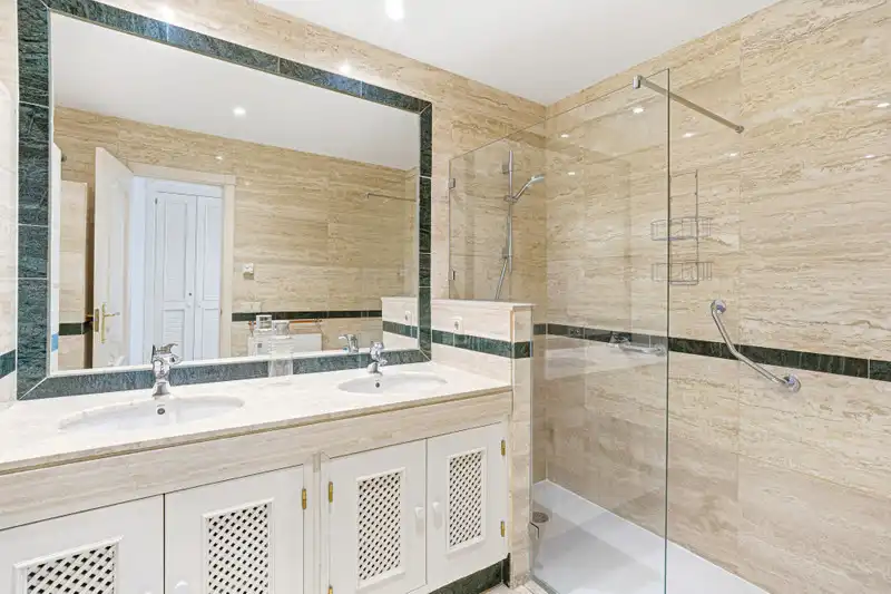 Apartament amb piscina en venda a Milla de Oro, imagen 12