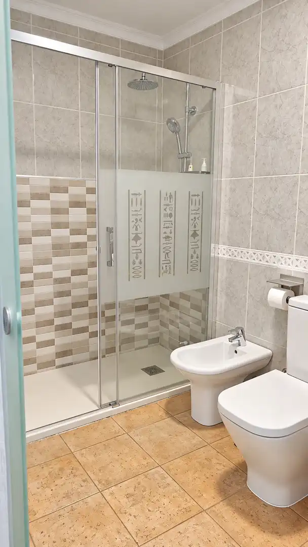 Bany de Pis en venda en Santa Perpètua de Mogoda amb Aire condicionat i Balcó