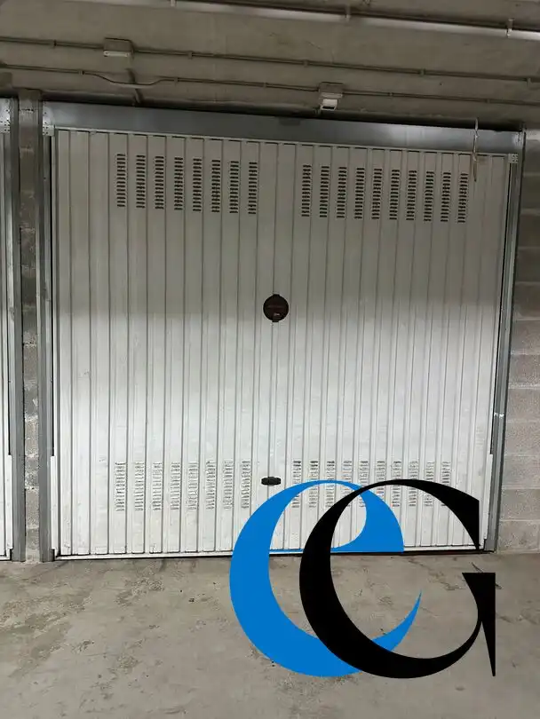 Garage for sale in Orio