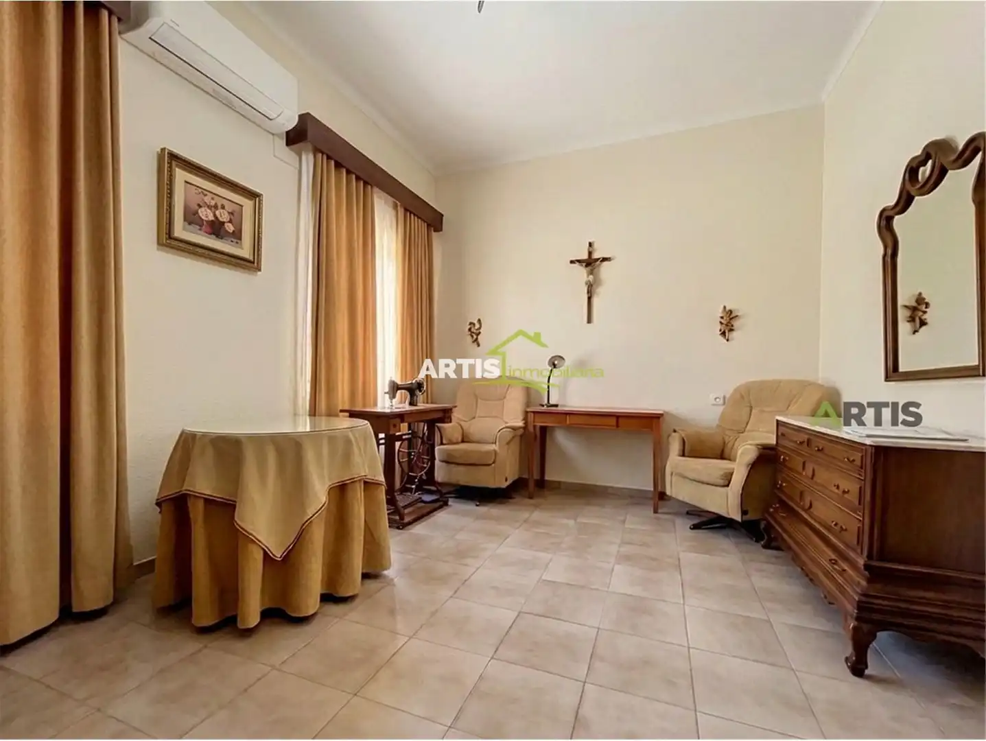 Sala de estar de Casa o chalet en venta en Puente Genil con Aire acondicionado, Terraza y Trastero