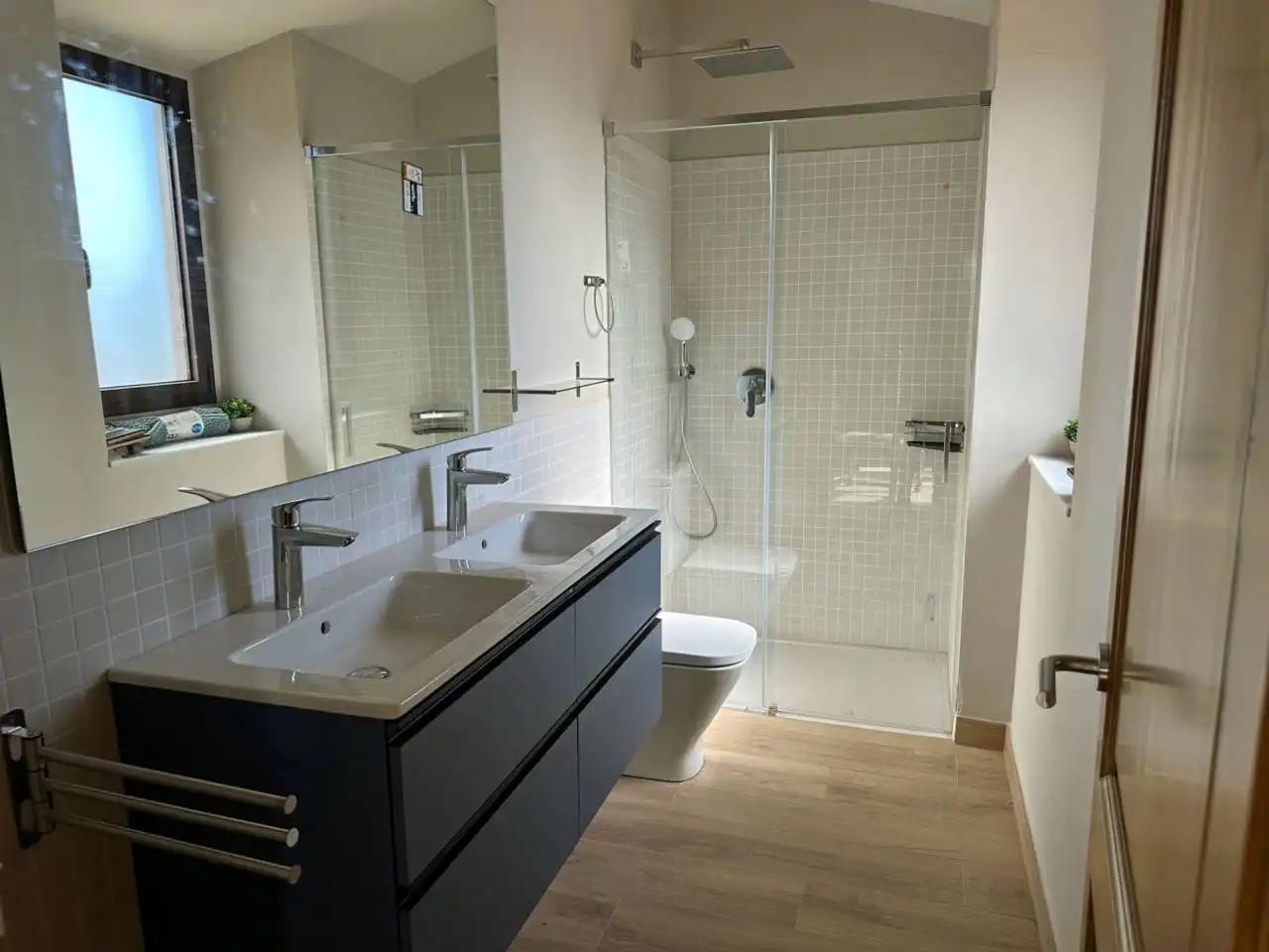 Baño de Casa o chalet de alquiler en La Tallada d'Empordà con Aire acondicionado, Calefacción y Jardín privado