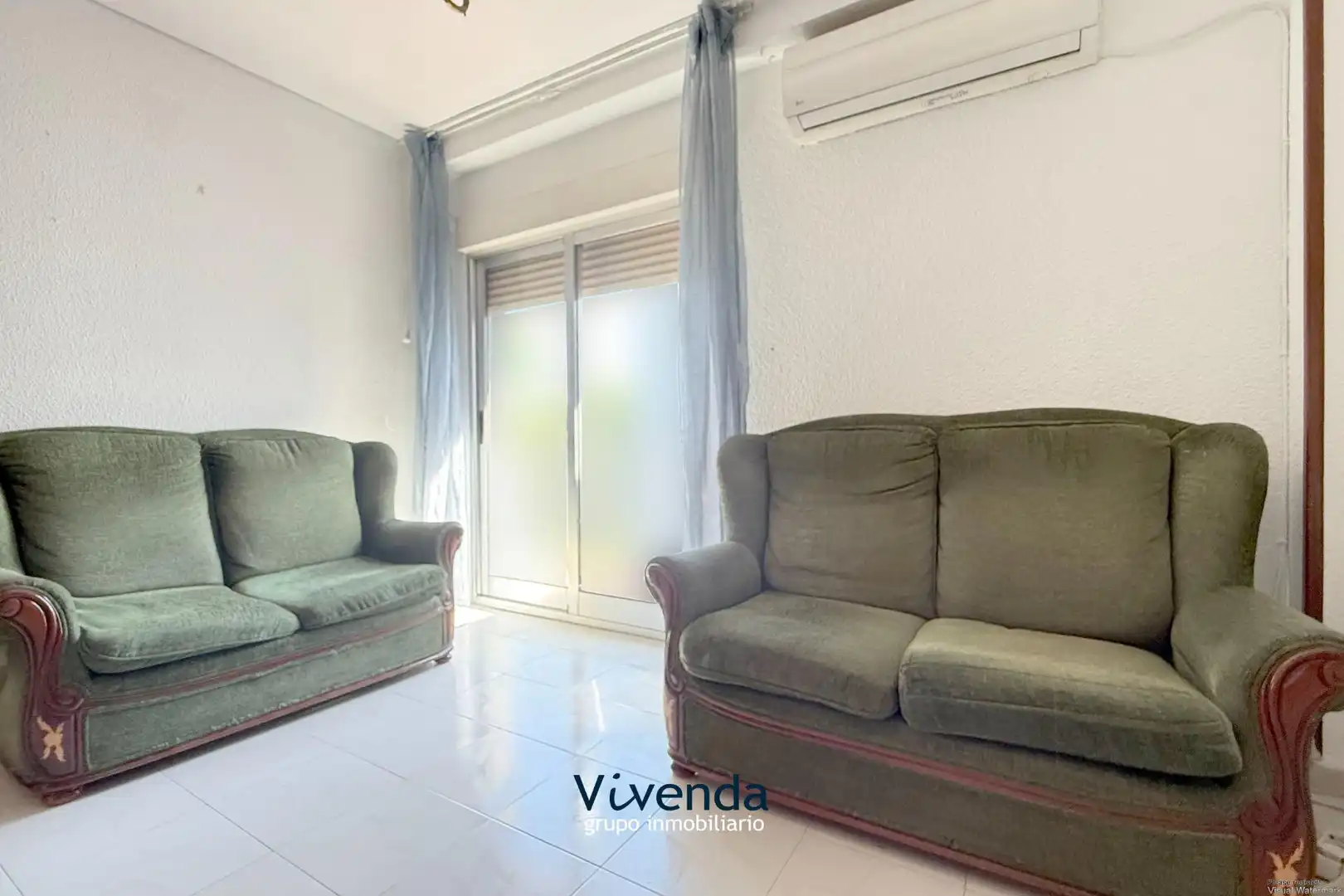 Living room of Flat for sale in Móstoles  with Air Conditioner, Heating and Terrace