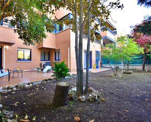 Vista exterior de Pis en venda en Torrejón de Ardoz amb Aire condicionat, Calefacció i Piscina comunitària