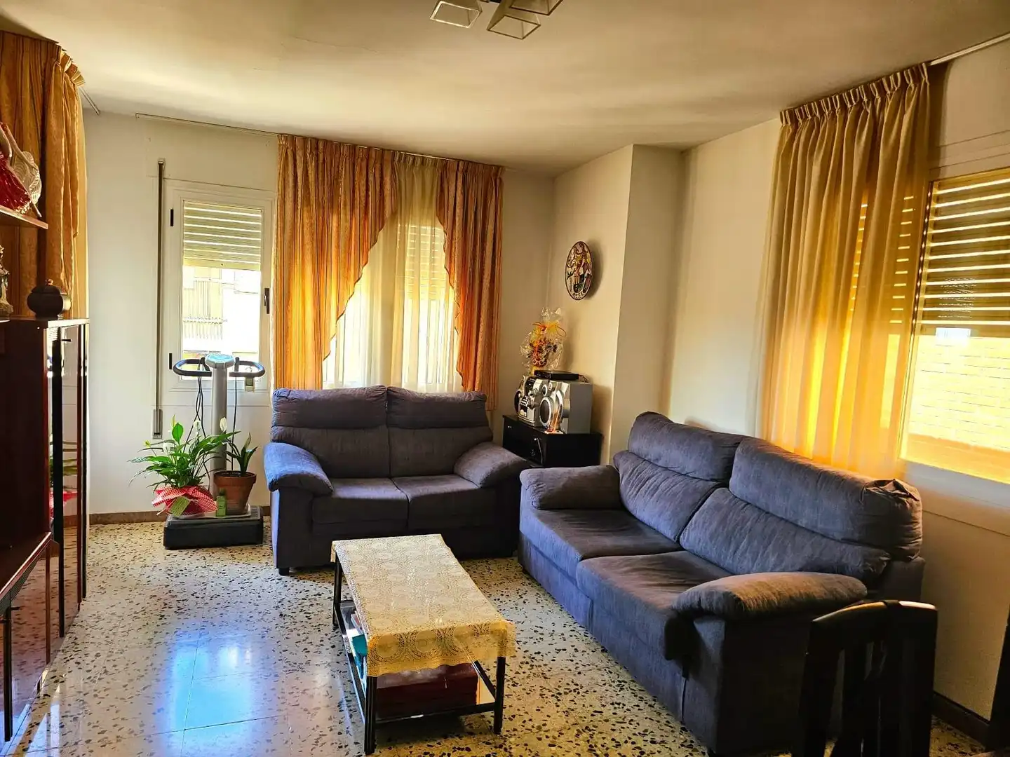 Wohnzimmer von Wohnungen zum Verkauf in Caspe