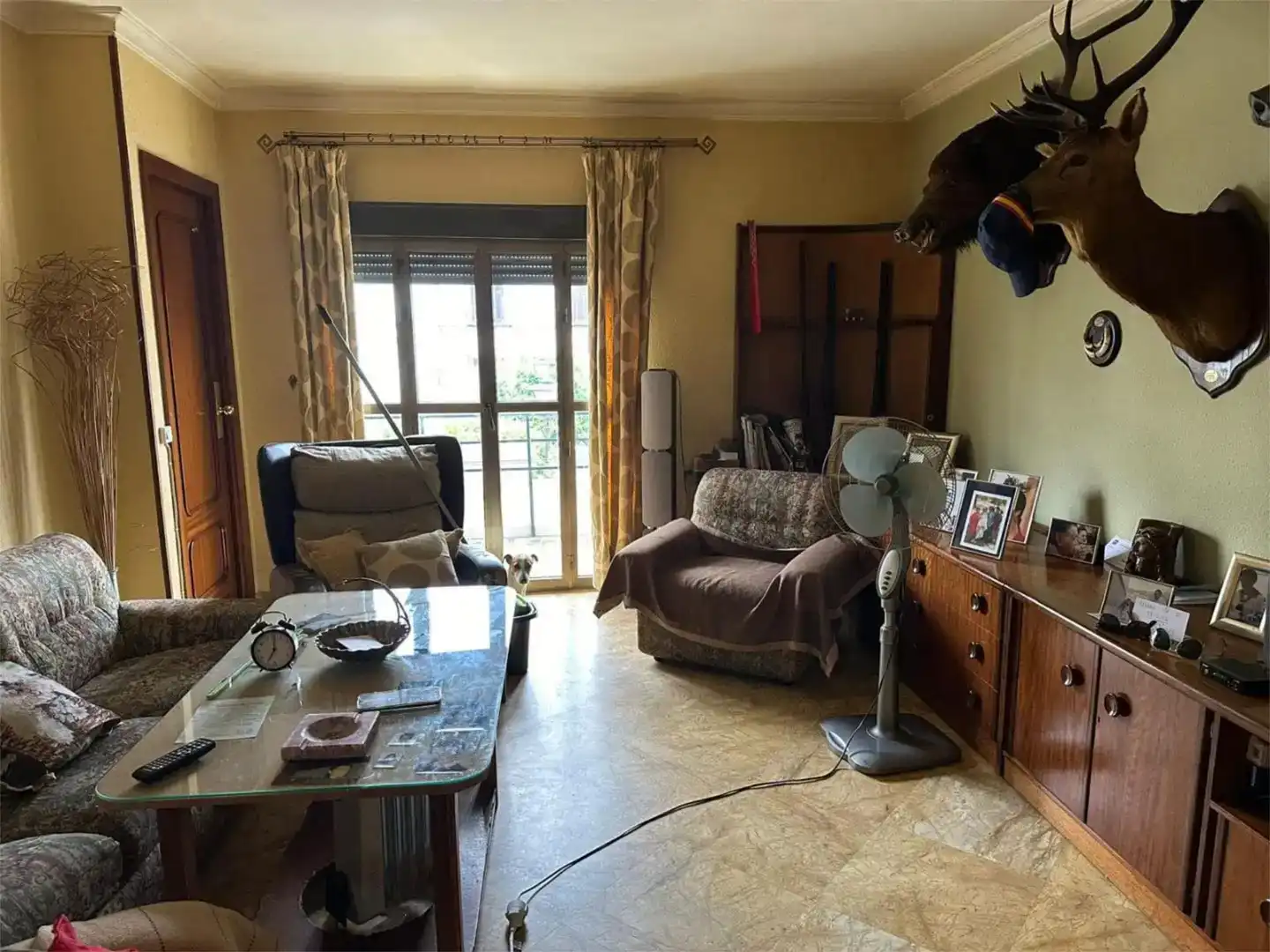 Sala de estar de Piso en venta en Constantina con Aire acondicionado, Trastero y Amueblado