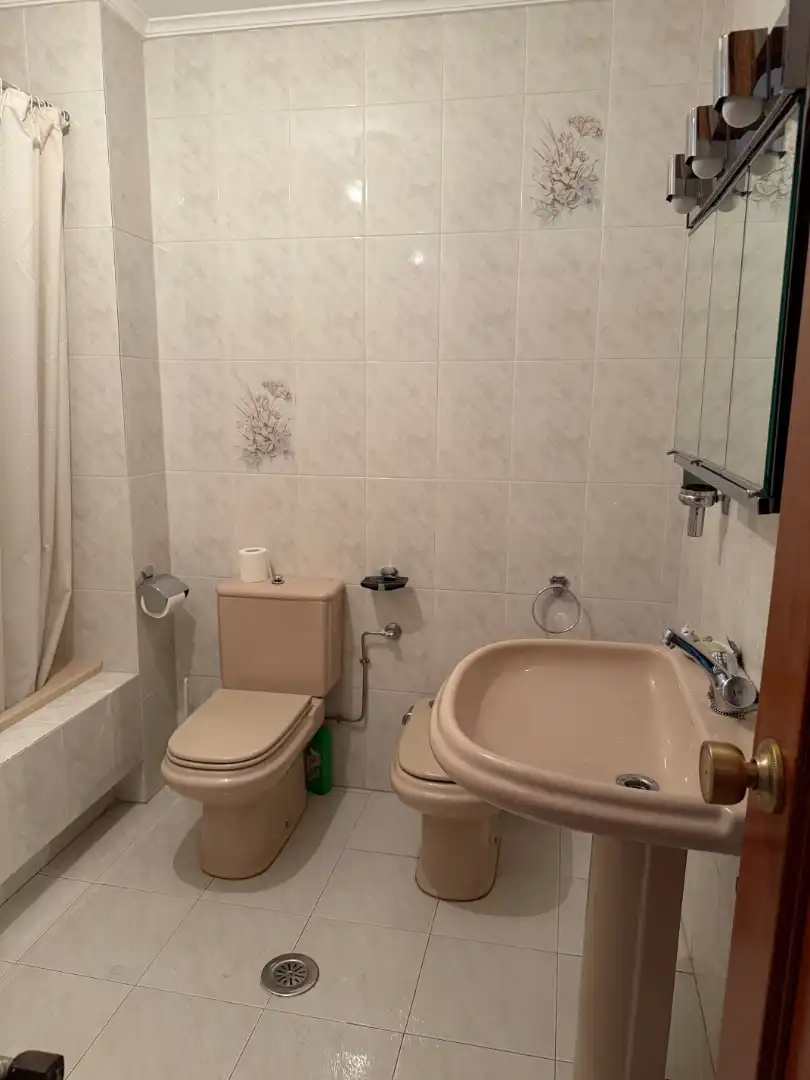 Badezimmer von Wohnung zur Miete in O Carballiño   mit Heizung, Möbliert und Balkon