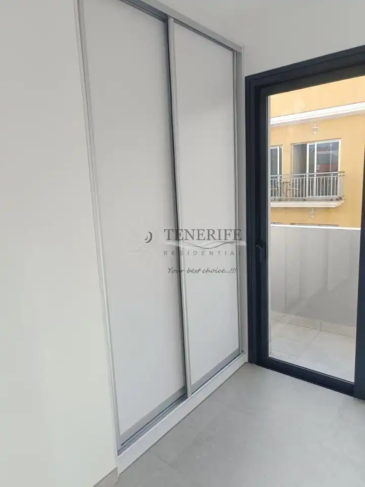 Habitación de Piso en venta en Guía de Isora con Aire acondicionado y Terraza