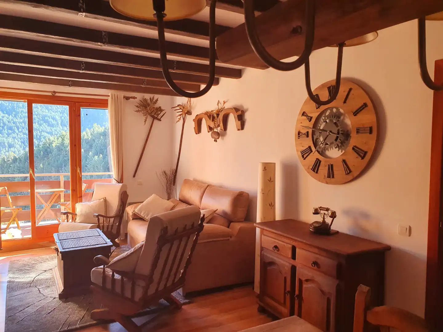 Sala de estar de Piso de alquiler en Alp con Jardín privado, Amueblado y Balcón