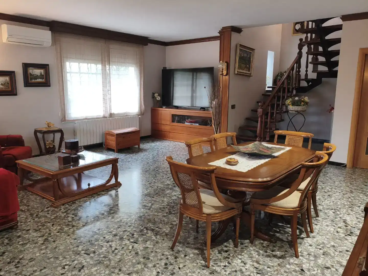 Sala d'estar de Pis en venda en Castellar del Vallès amb Aire condicionat, Jardí privat i Traster